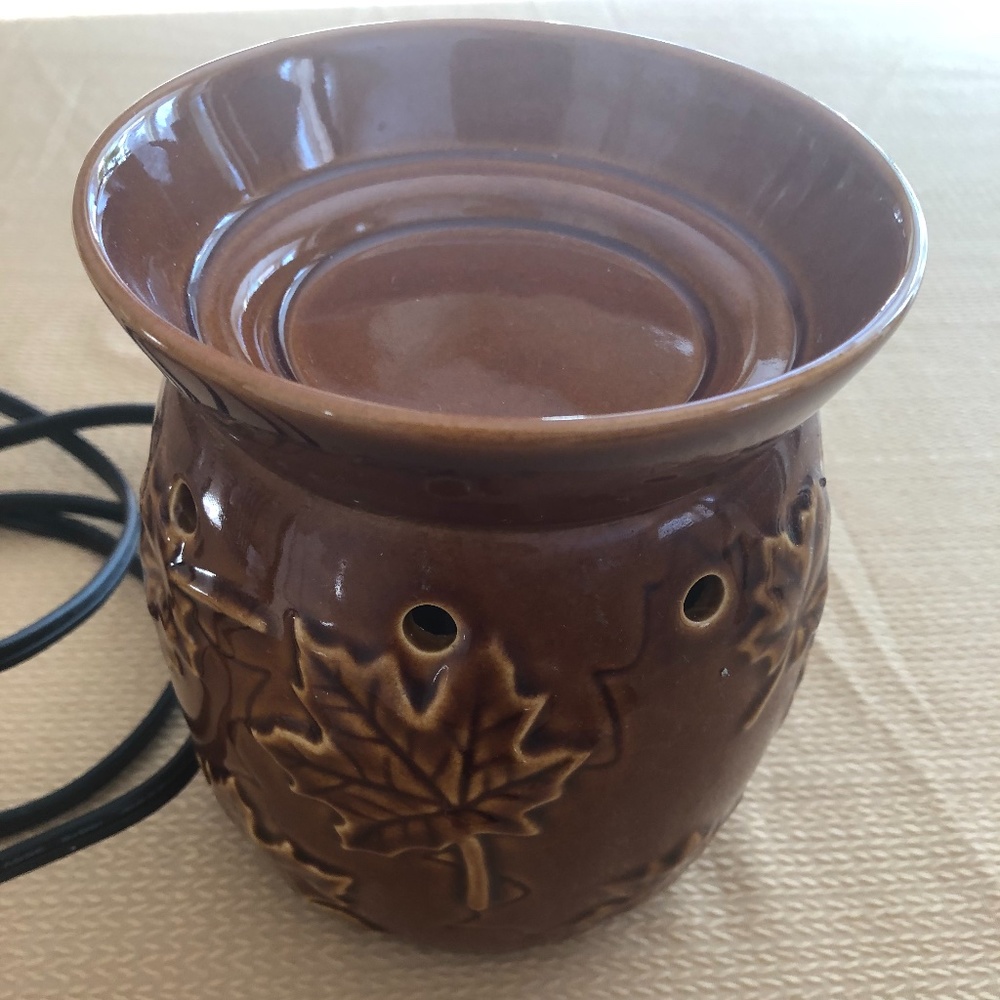 Scentsy Montpelier Warmer - Leaf